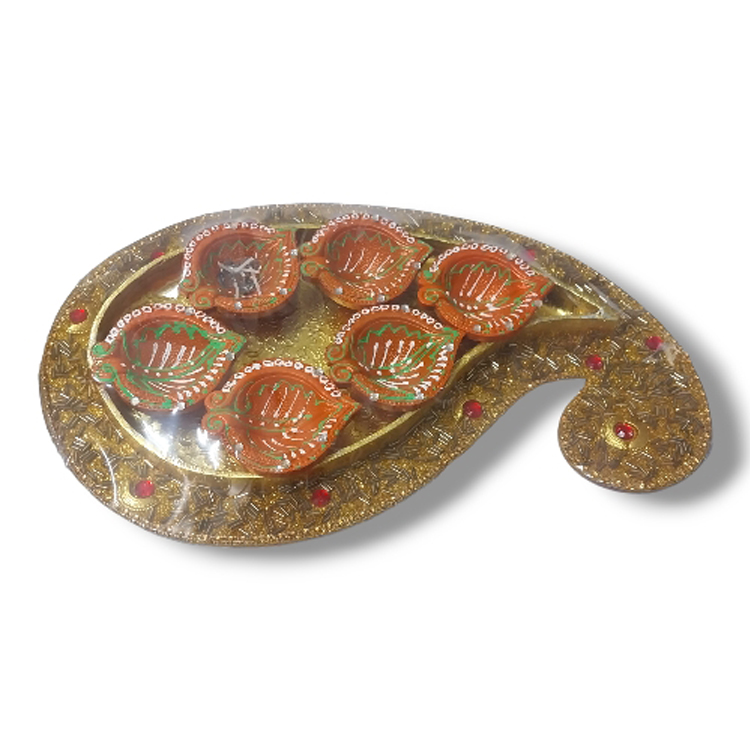 6 pcs Diya in Decorative Mor Plate