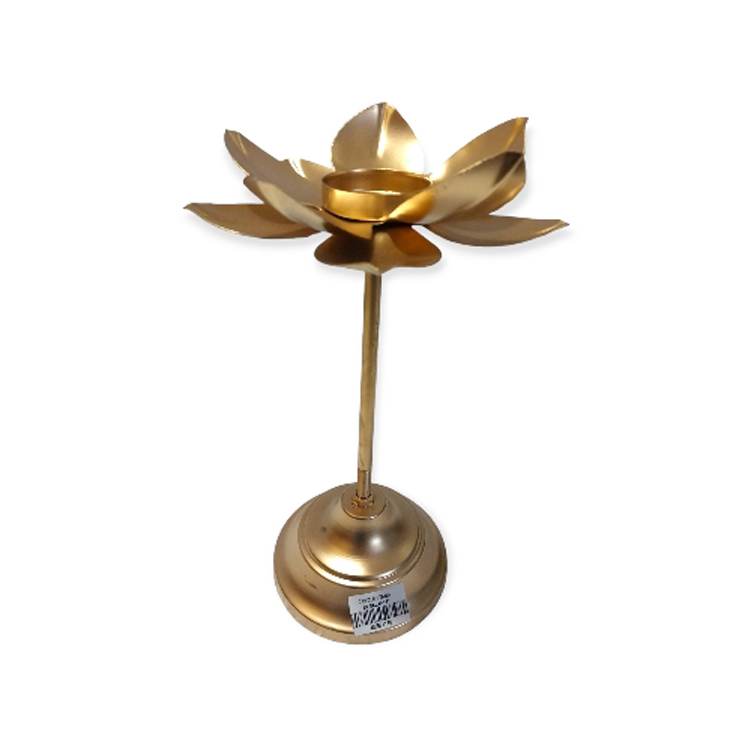 Candle stand ek salaie