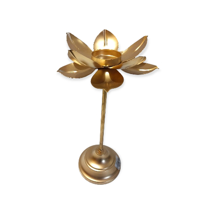 Candle stand ek salaie