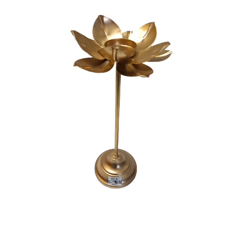 Candle stand ek salaie